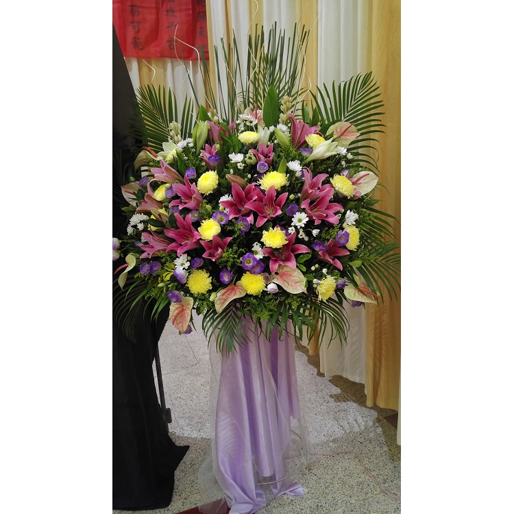 悼念 追思大型藝術花籃 一對 晨發罐頭塔 壽桃塔 巨揚物流 平安米塔 罐頭塔 飲料柱 越光米 喪禮花籃 罐頭山 高架花籃